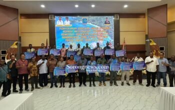 17 Pengelola Homestay se-PBD Terima Bantuan, Gubernur Tekankan 3 Faktor Penting Pengembangan Pariwisata