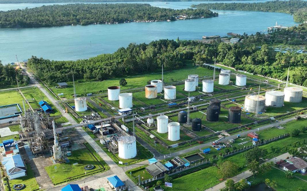 Pertamina Patra Niaga Kilang Kasim Sukseskan Earth Hour 2026 dari Ujung Timur Indonesia